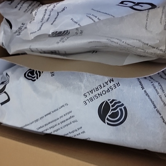 UGG Black Lanah Clog - Picture 6 of 6